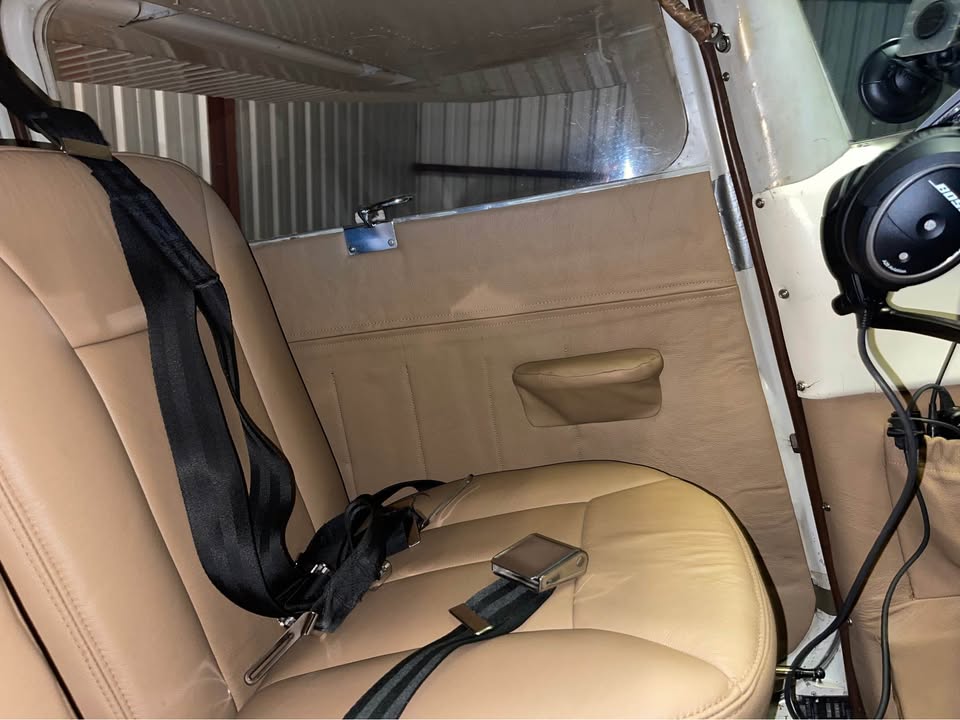1957 Cessna 180, photo 4