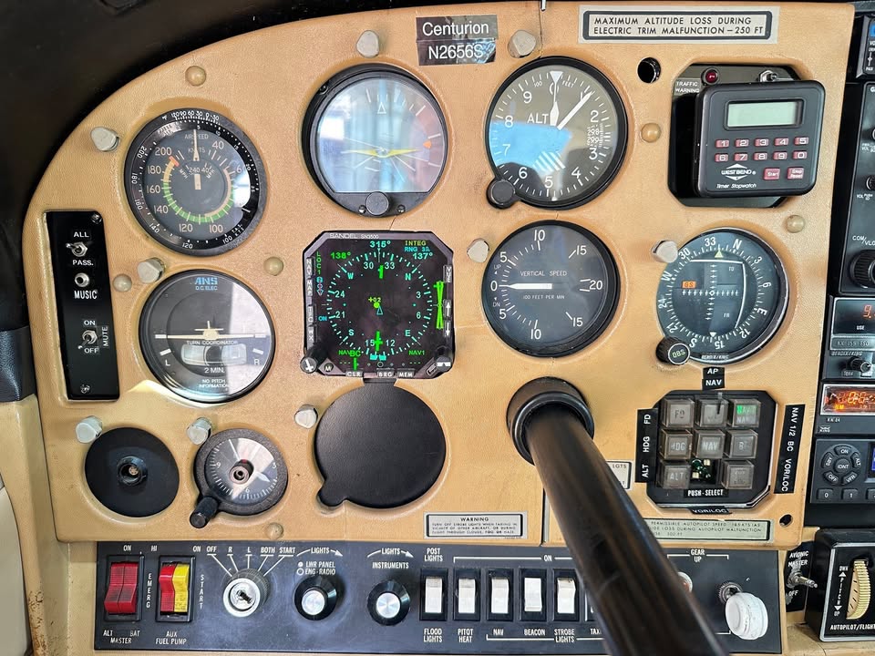 1967 Cessna turbo 210l, photo 7