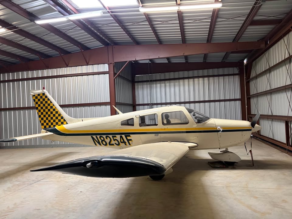1977 Piper-28-151 Warrior, photo 2