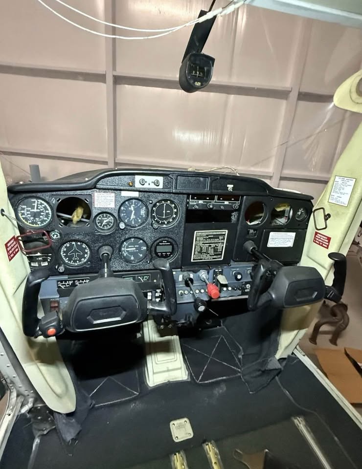 1977 Cessna 152 Aerobatic, photo 4
