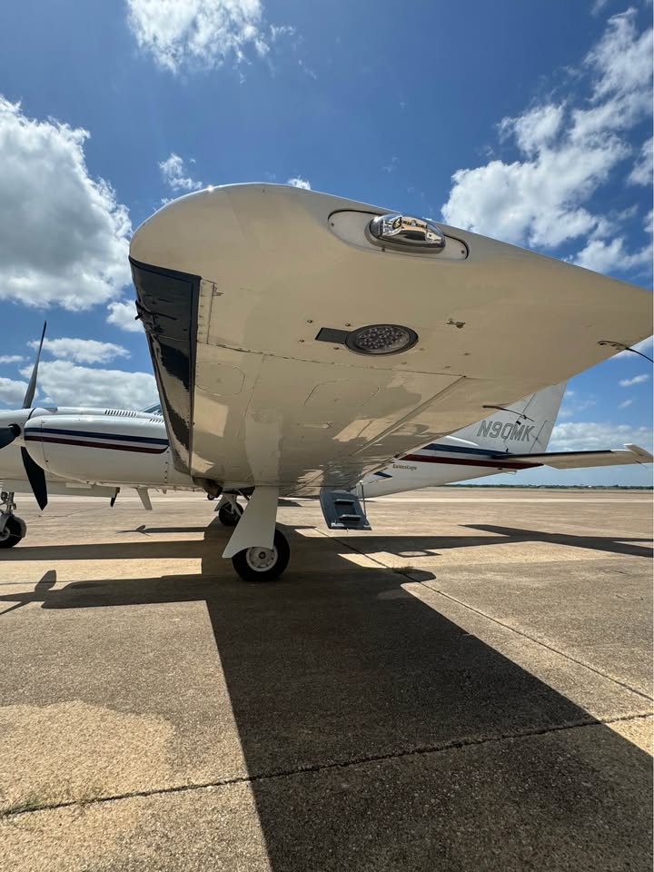1977 Cessna 421c, photo 10