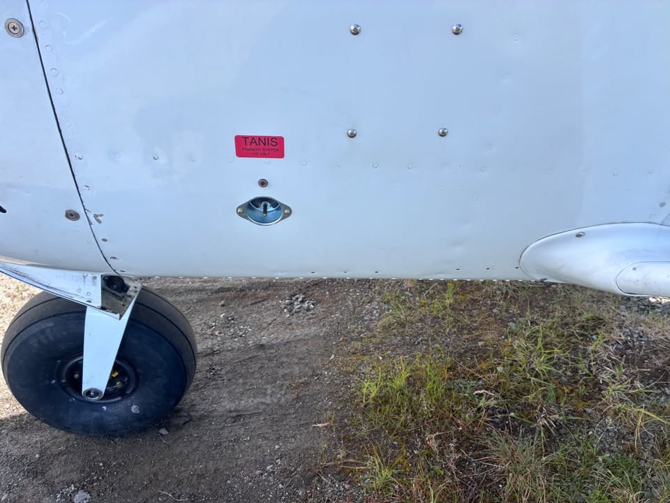 1964 Cessna 182G, photo 8