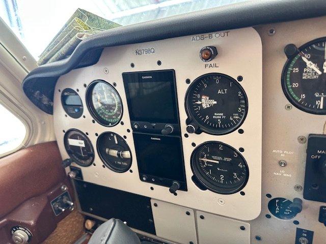 1967 Beechcraft Bonanza, photo 2