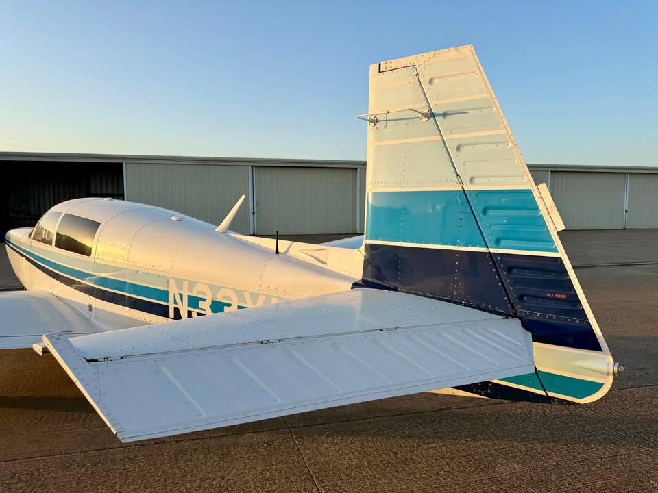 1981 Mooney M20K 231, photo 6
