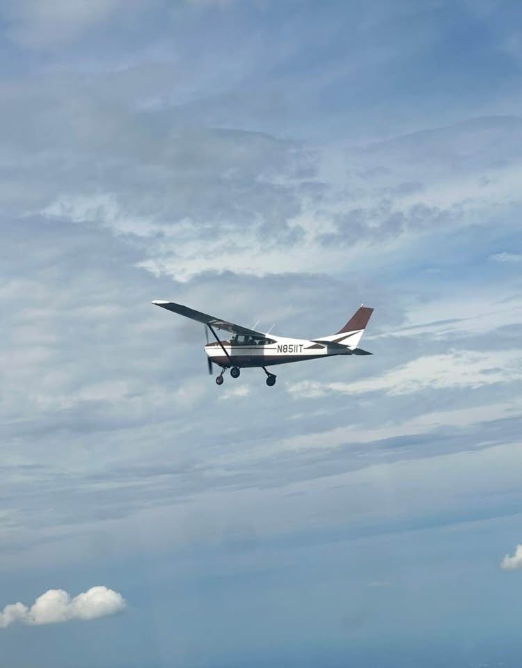 1960 Cessna 182, photo 3