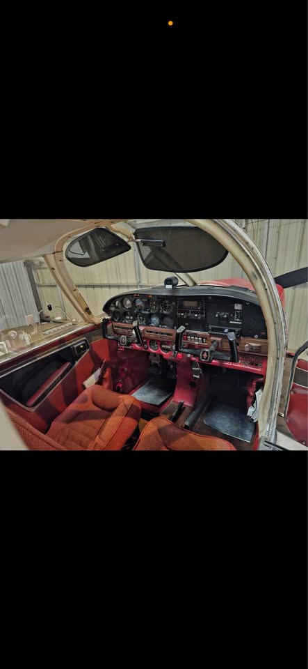 1968 Piper Arrow, photo 3