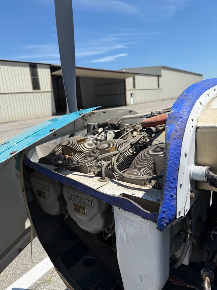 1964 Cessna 210D Centurion, photo 3
