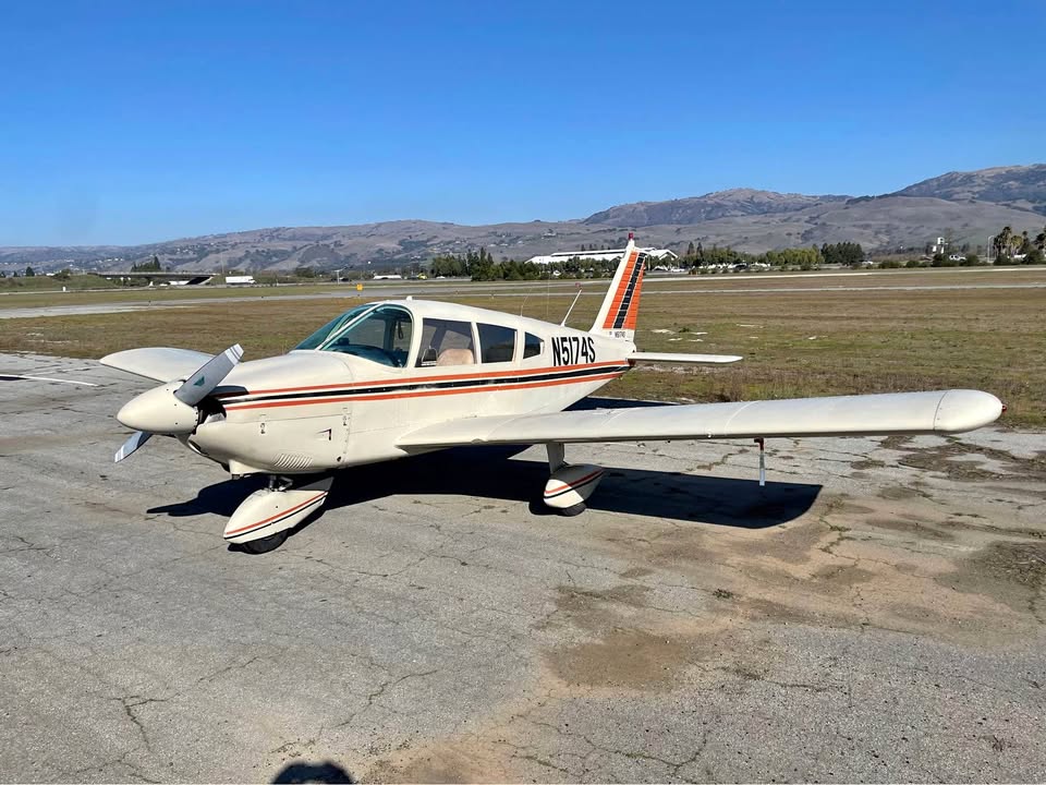 1970 Piper Cherokee 180, photo 1