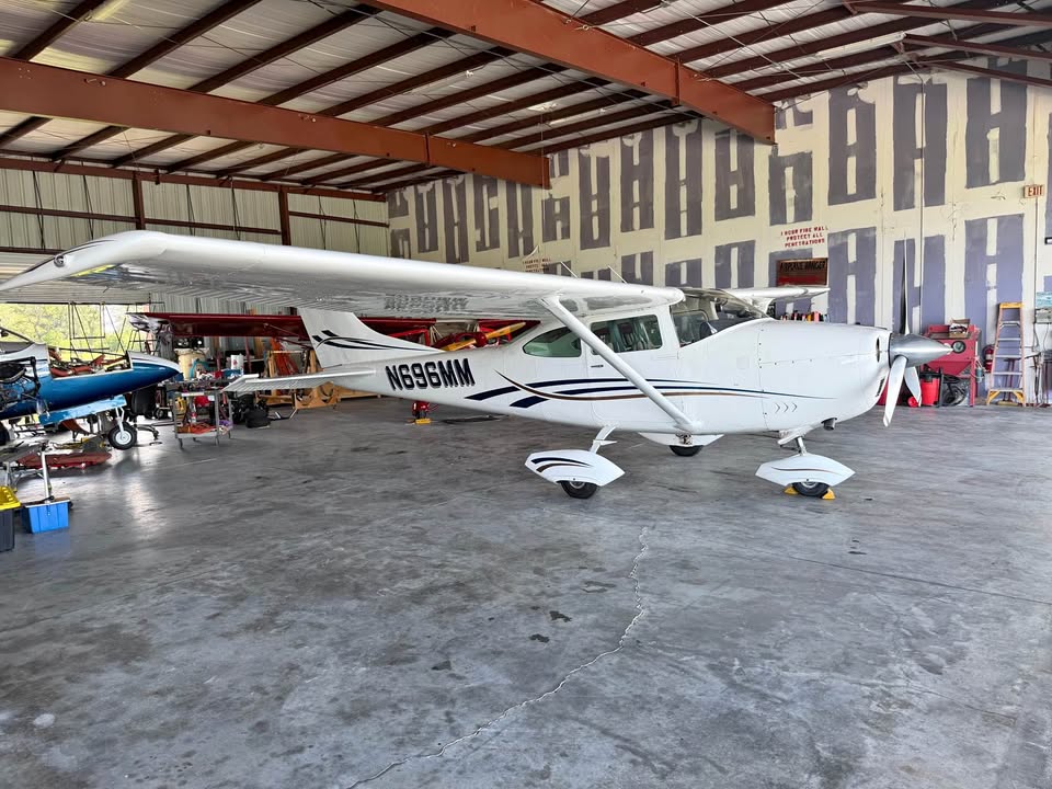 1968 Cessna 182l, photo 1