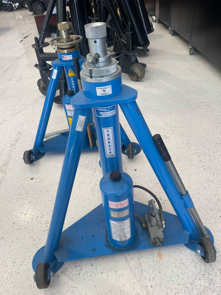 Tronair [hidden information] Aircraft Tripod Jacks, photo 2