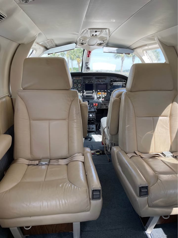 Cessna 425, photo 2