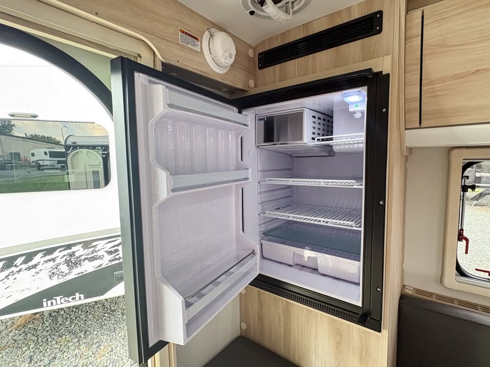 2027 nuCamp Cirrus, photo 9