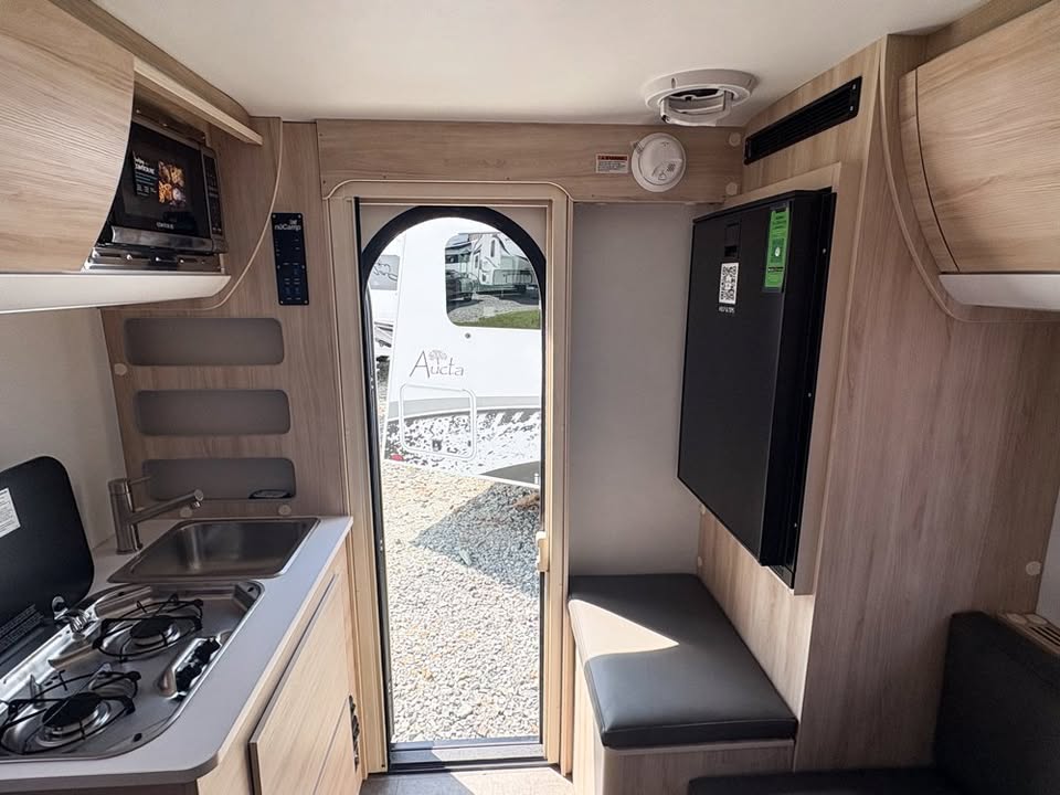 2027 nuCamp Cirrus, photo 18