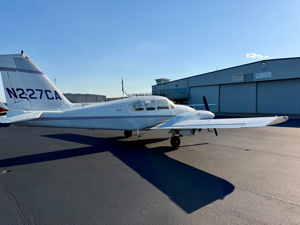 1971 Piper Aztec Turbo E, photo 3