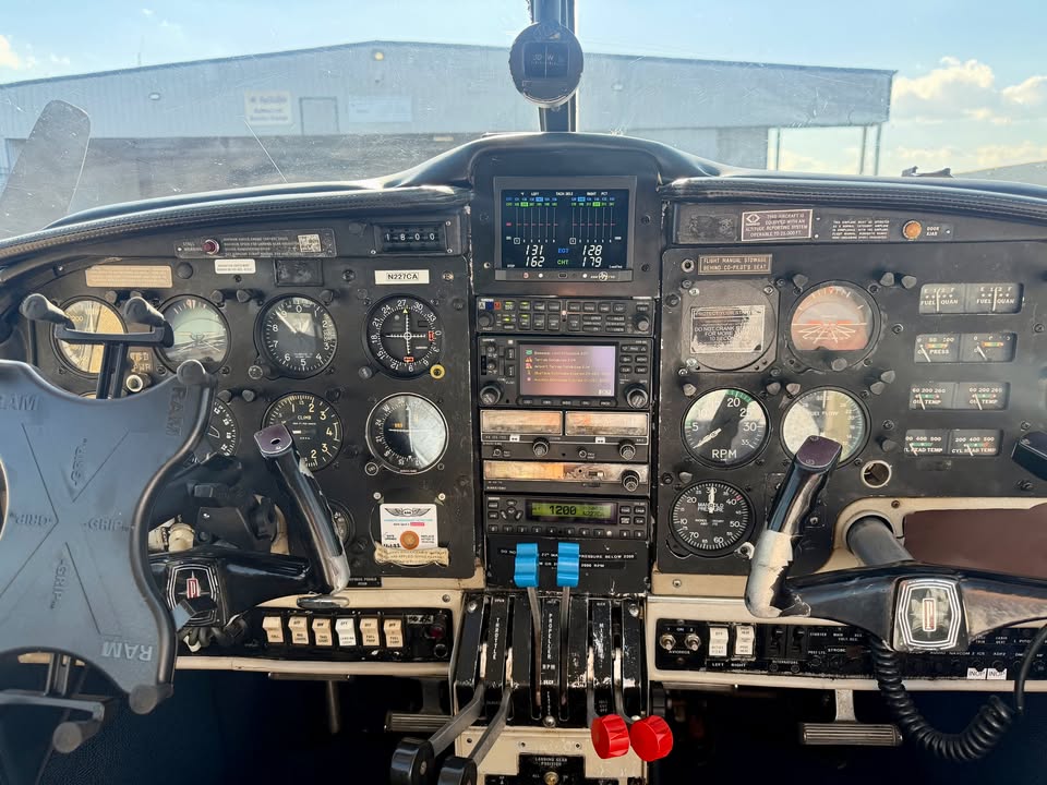 1971 Piper Aztec Turbo E, photo 14
