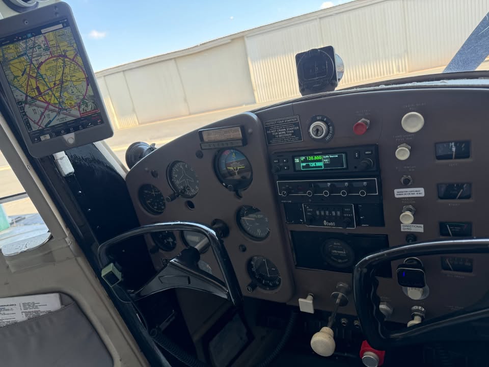 1964 Cessna 150D, photo 4