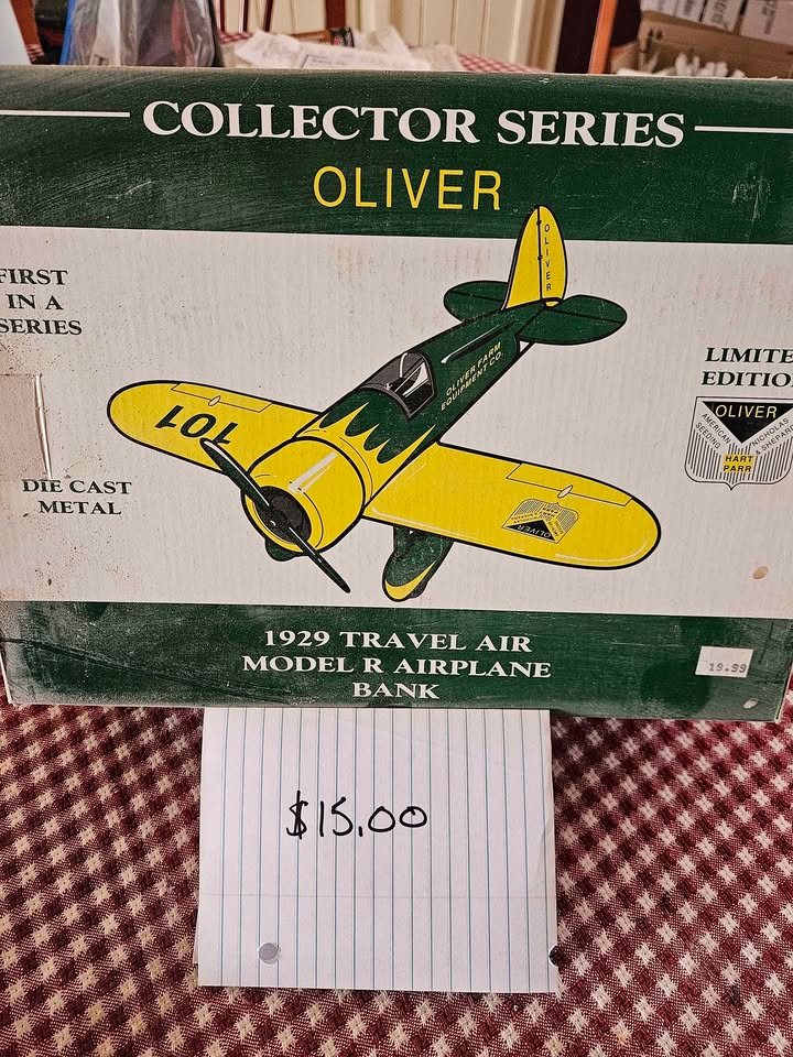 Airplane banks, photo 5