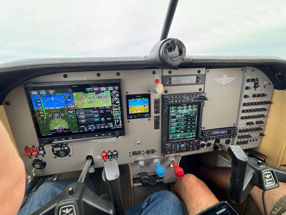 1995 Mooney ovation, photo 2