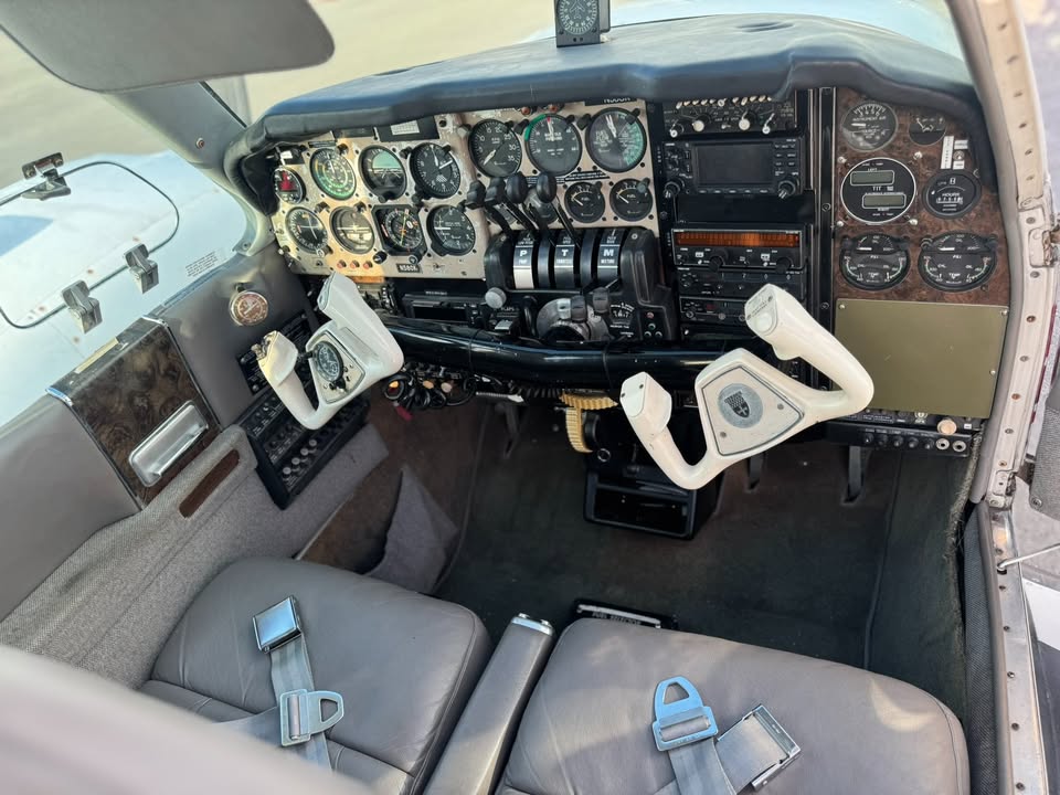1974 Beechcraft baron 58, photo 4
