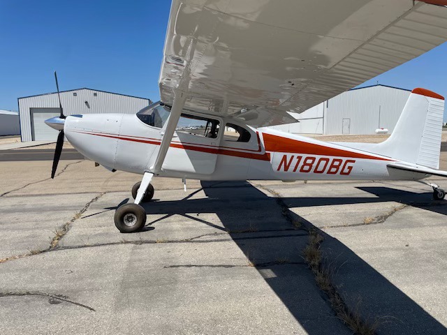 Cessna 1955 "Super" 180, photo 4