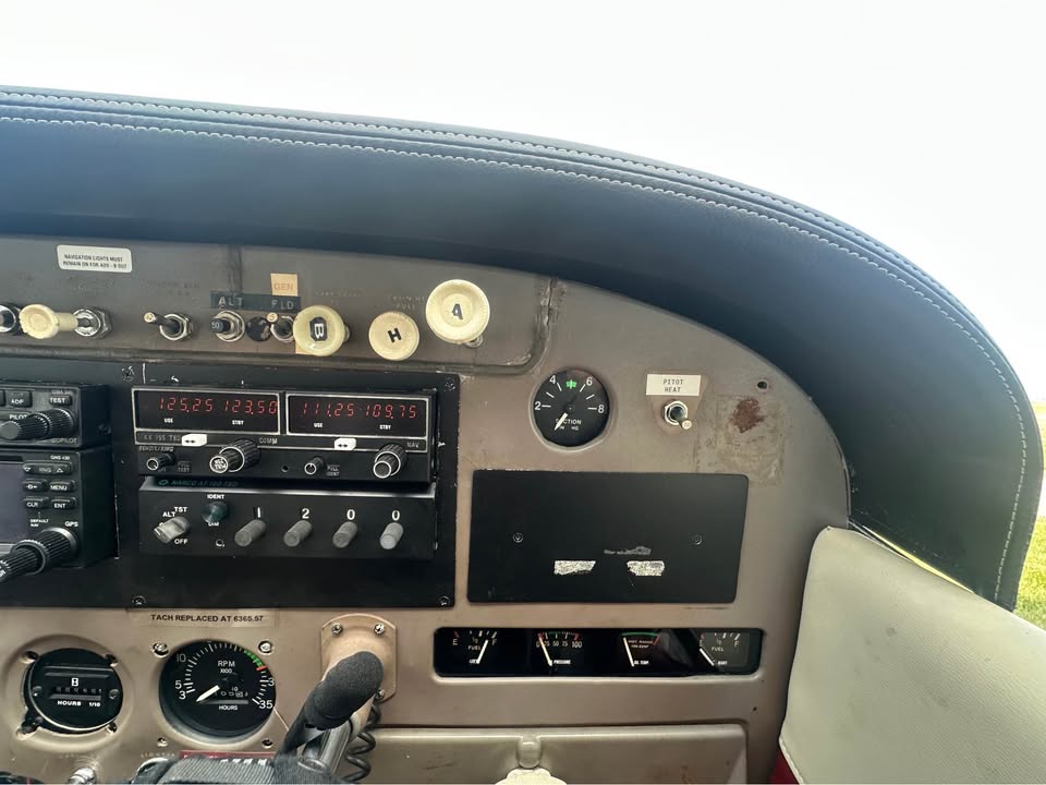 1963 Cessna 172d, photo 14