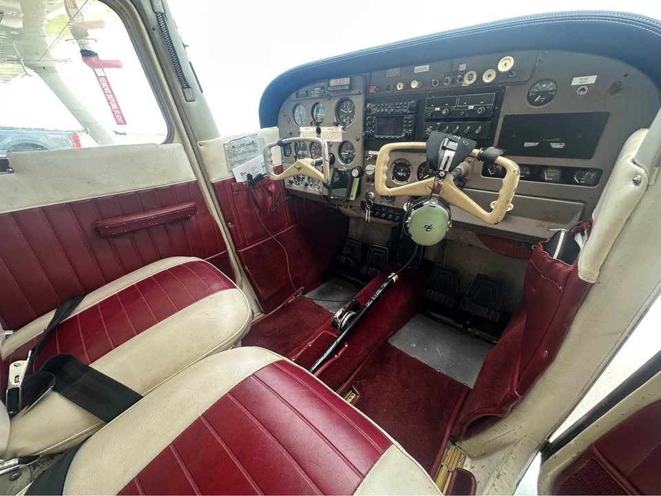 1963 Cessna 172d, photo 3