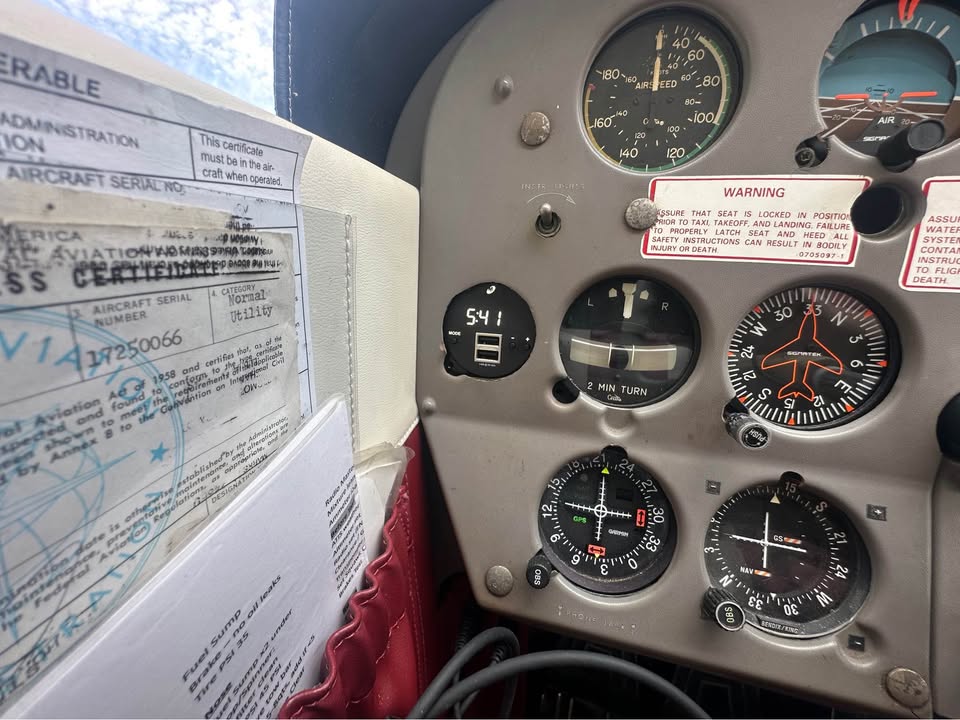 1963 Cessna 172d, photo 13
