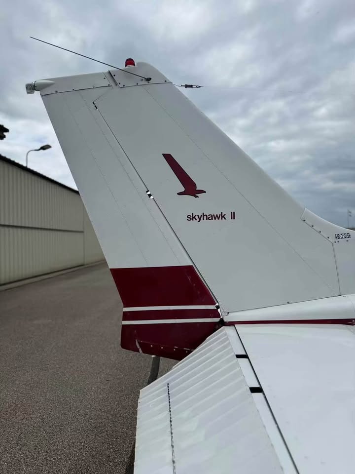 1977 Cessna 172n, photo 6