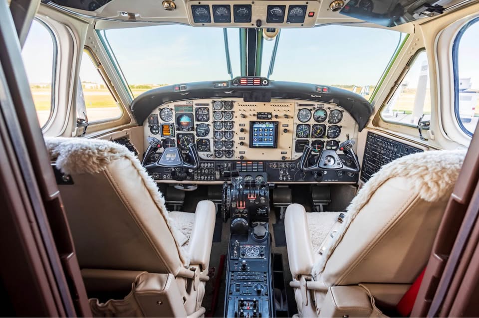 1981 Beechcraft King Air F90, photo 4