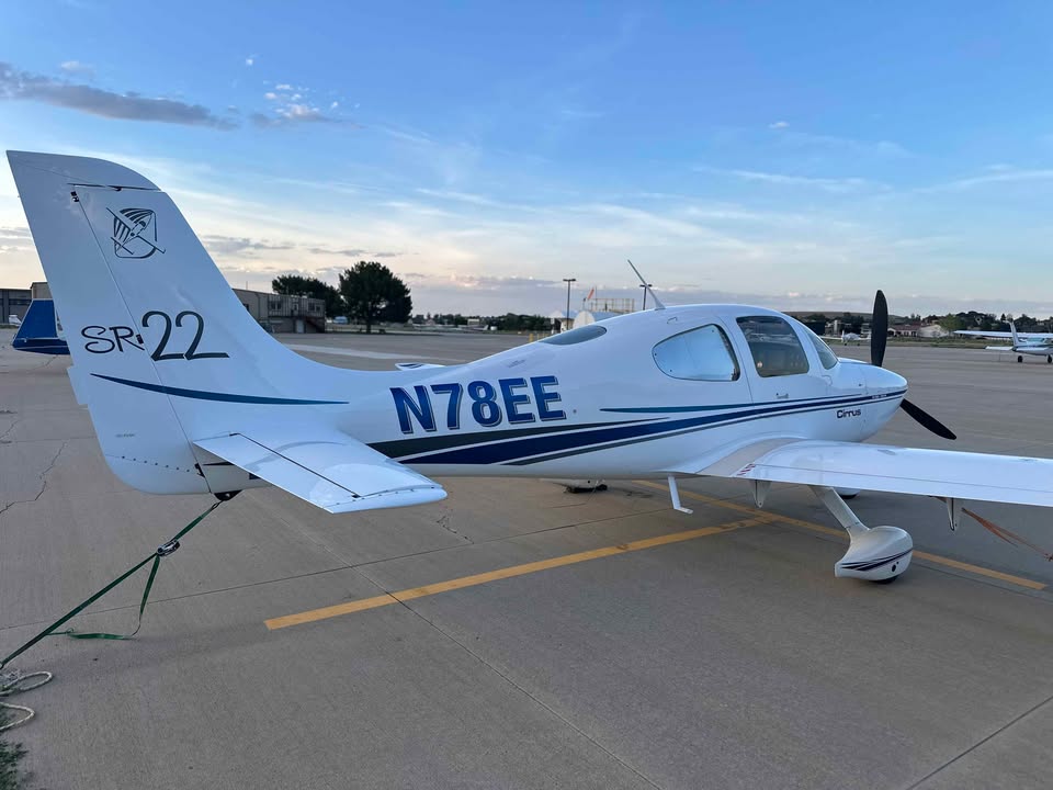 2002 Cirrus sr 22, photo 5