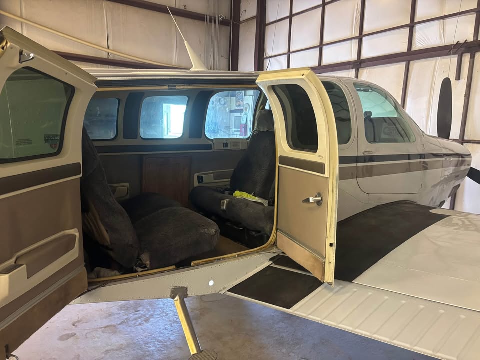 1996 Beechcraft A36 bonanza, photo 3