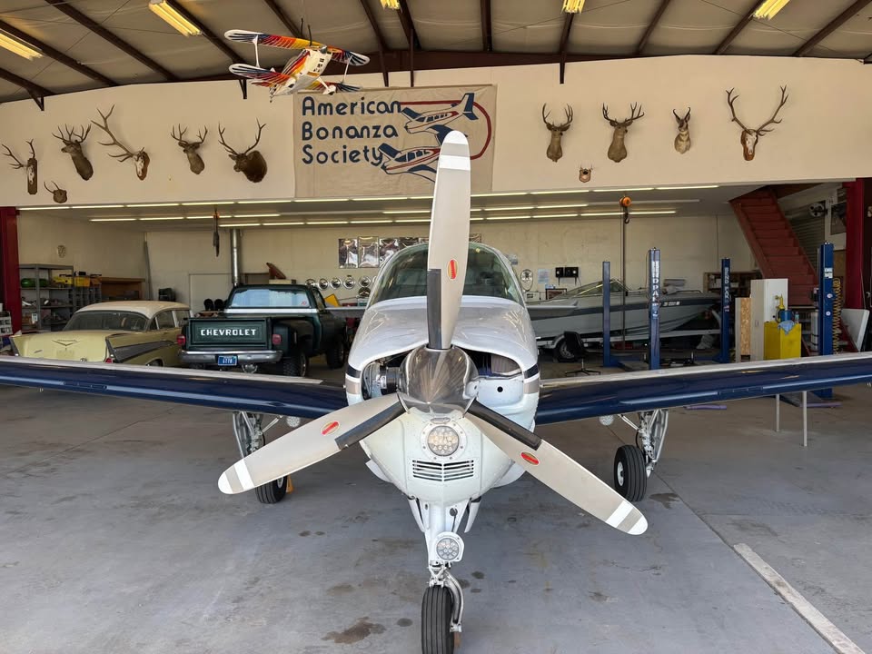 1996 Beechcraft A36 bonanza, photo 11
