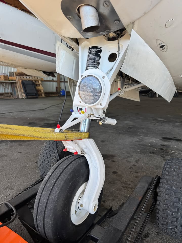 1973 Beechcraft B55 Baron, photo 4