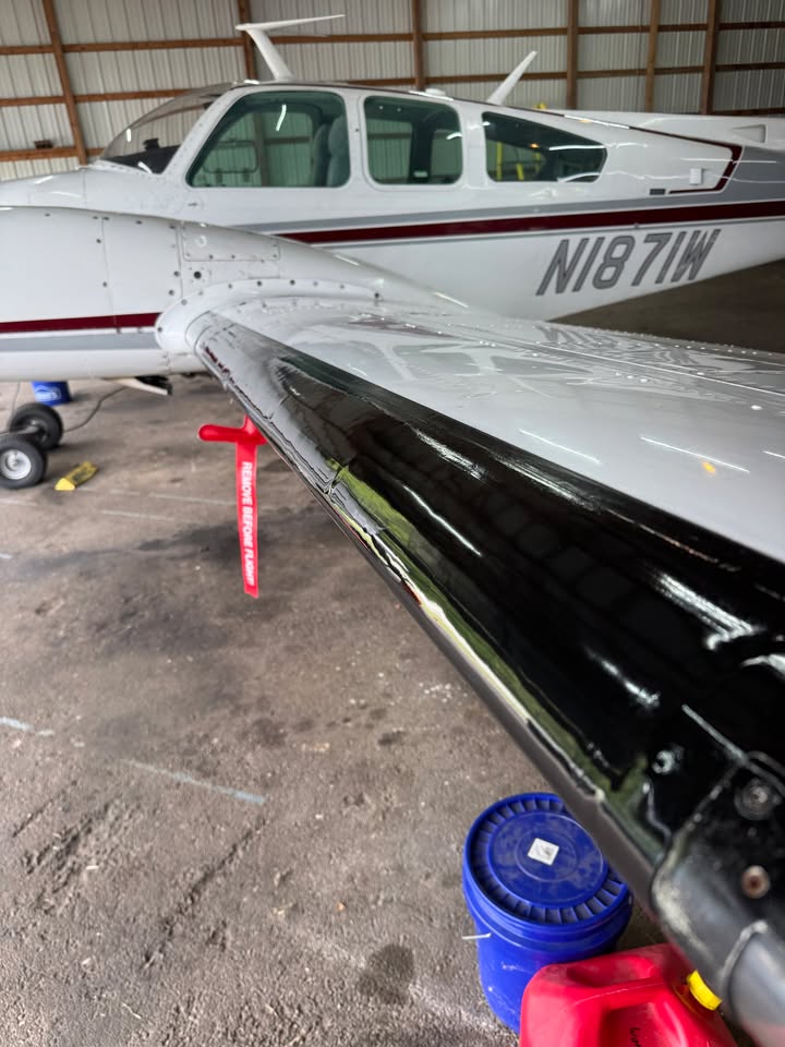 1973 Beechcraft B55 Baron, photo 7