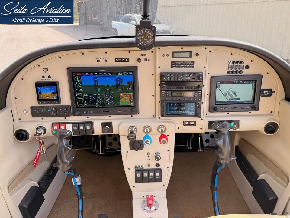 2012 Vans RV-10, photo 6