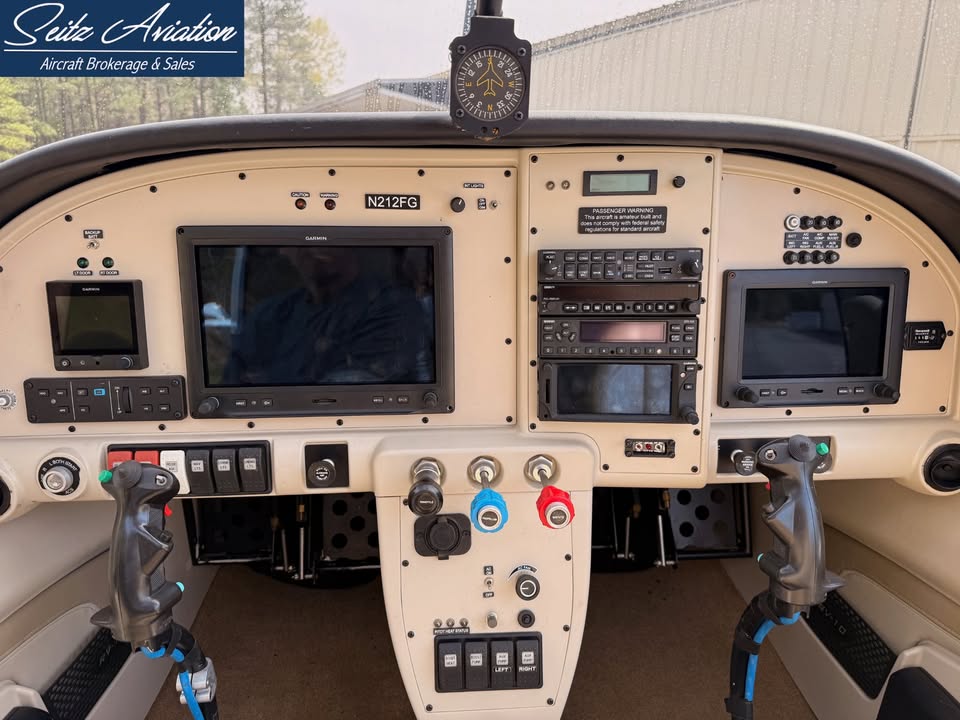 2012 Vans RV-10, photo 5