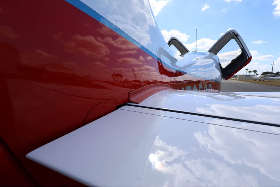 2008 Cirrus Sr22, photo 16