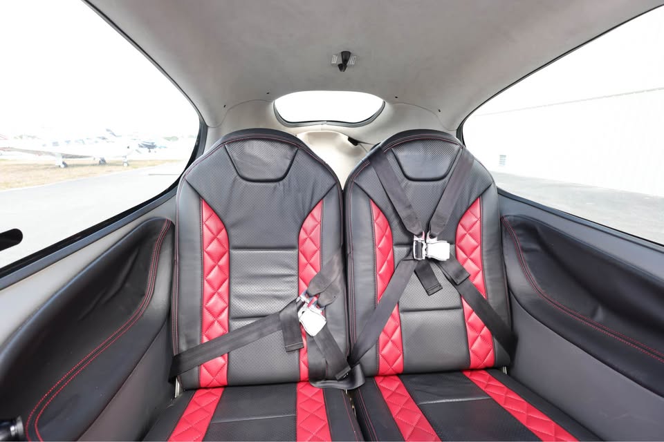 2008 Cirrus Sr22, photo 7