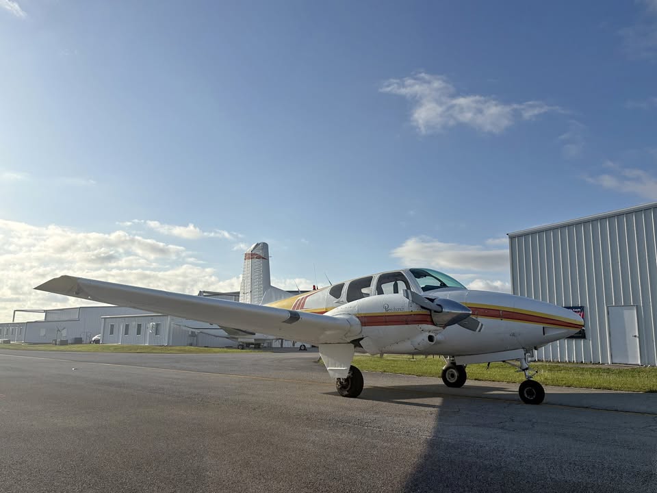 Beechcraft Travel Air BE-95, photo 1