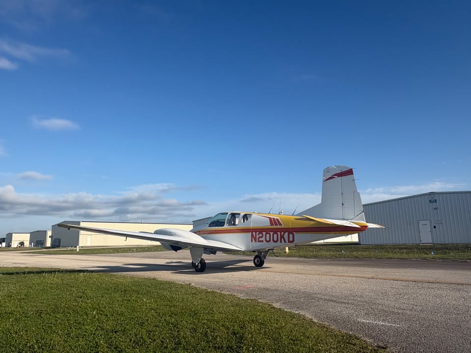 Beechcraft Travel Air BE-95, photo 5