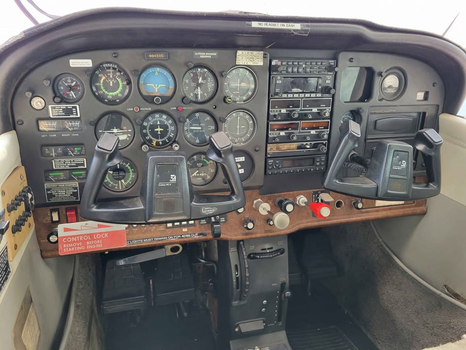 Aircraft 1984 cassna 172RG, photo 5