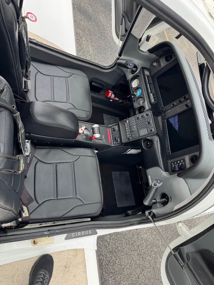 2008 Cirrus SR22 Turbo, photo 7