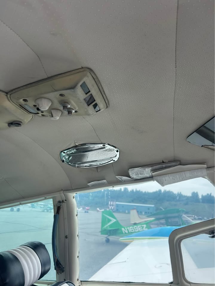 1955 Cessna 310 straight tall, photo 10