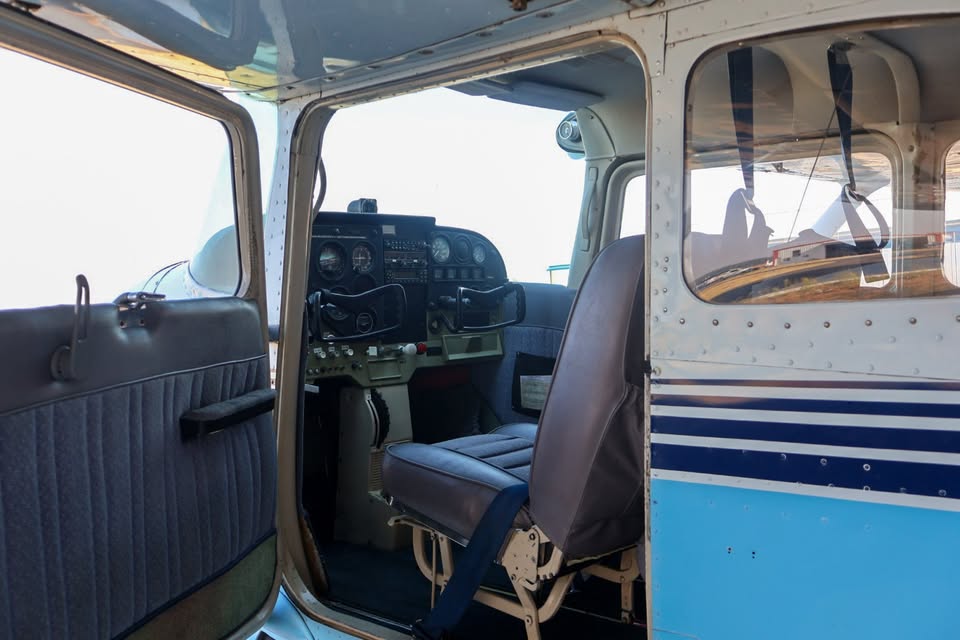 1966 Cessna 172g, photo 4