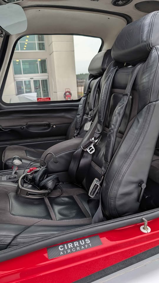 2021 Cirrus SR22T, photo 3