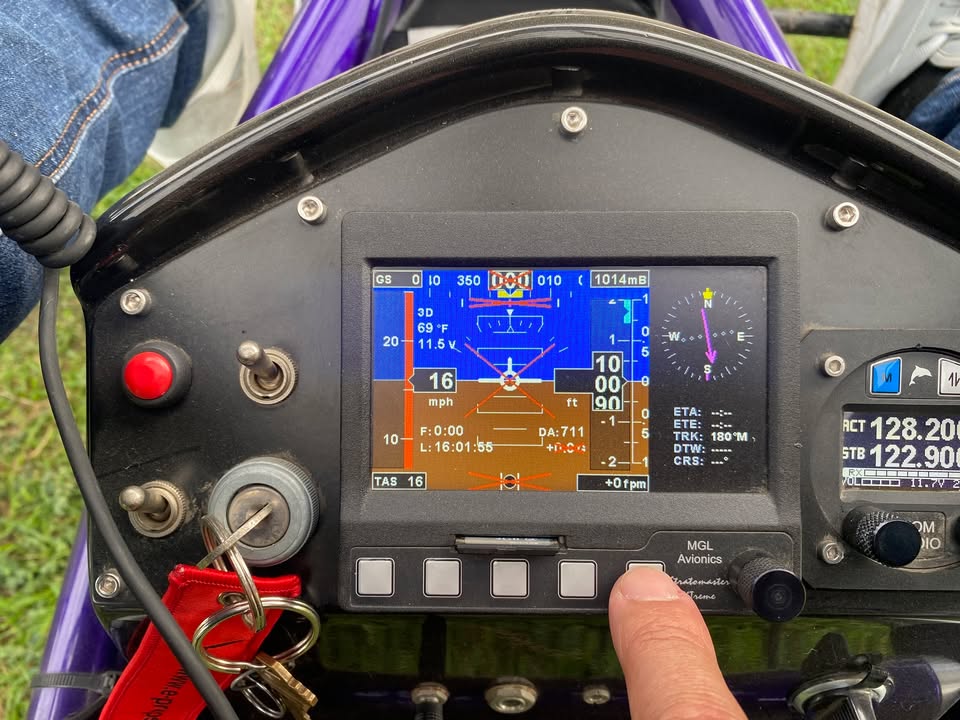 2017 Evolution Revo Soaring Trike, photo 3