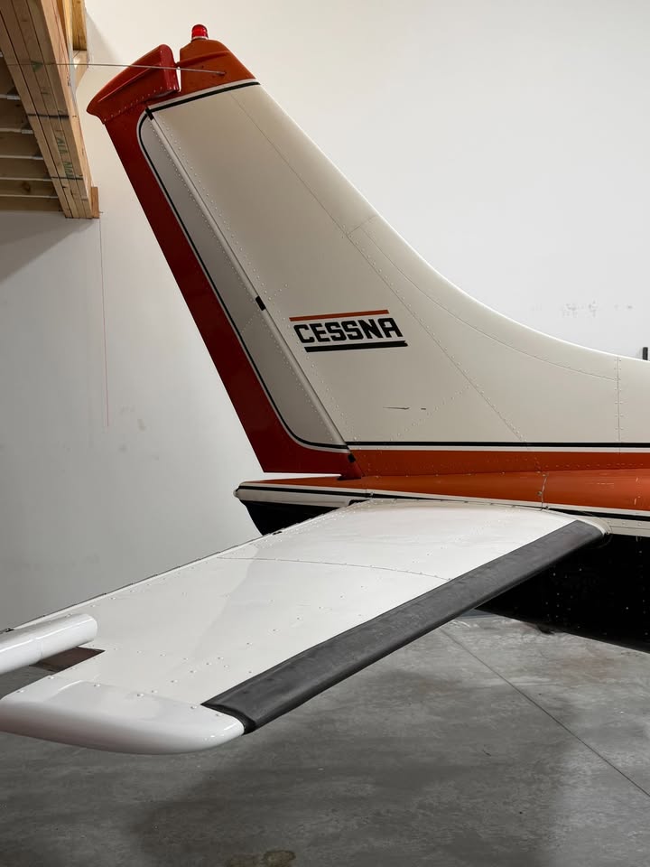 1968 Cessna 182L, photo 6