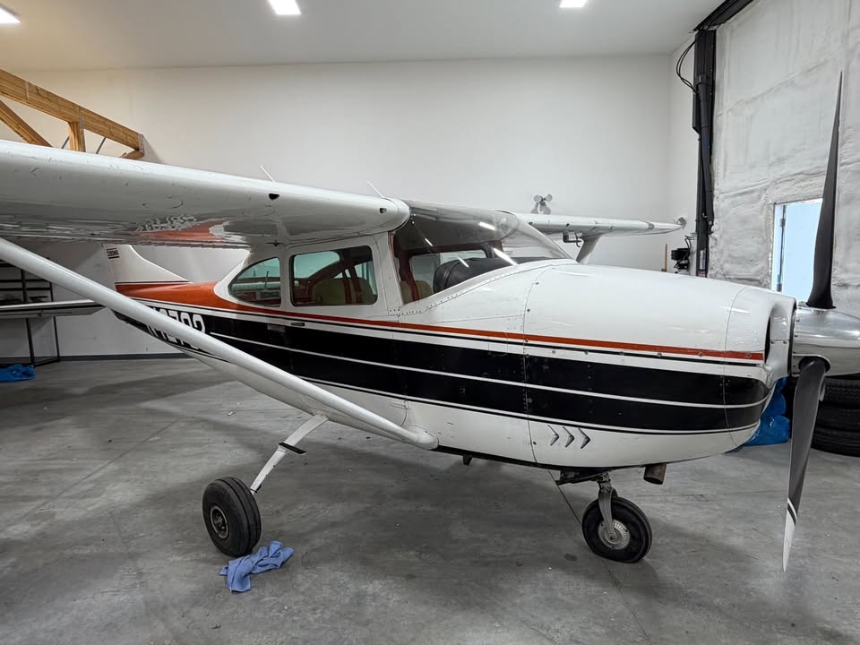 1968 Cessna 182L, photo 3