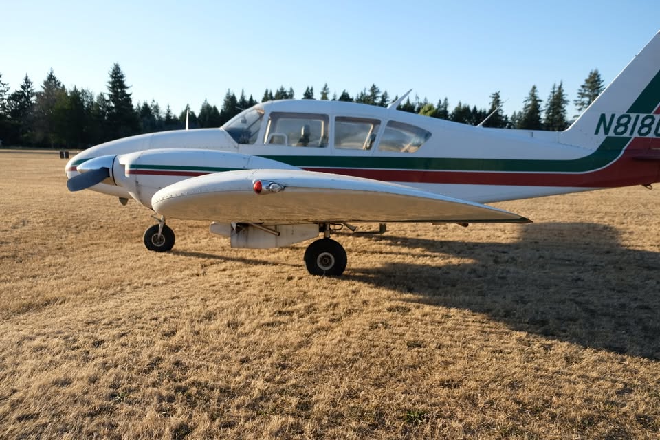 1965 Piper Aztec, photo 10