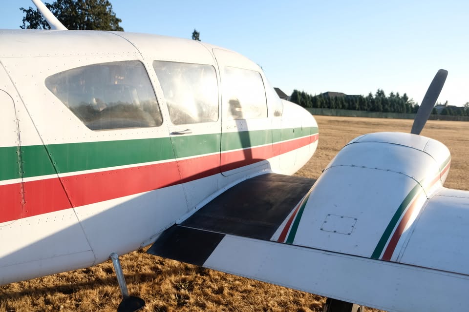 1965 Piper Aztec, photo 13